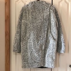 Lululemon Warm Restore Sherpa Wrap sz M